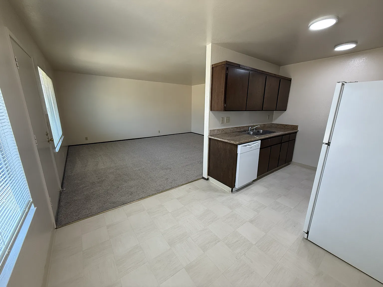 3104 Lake Drive — Photo 4