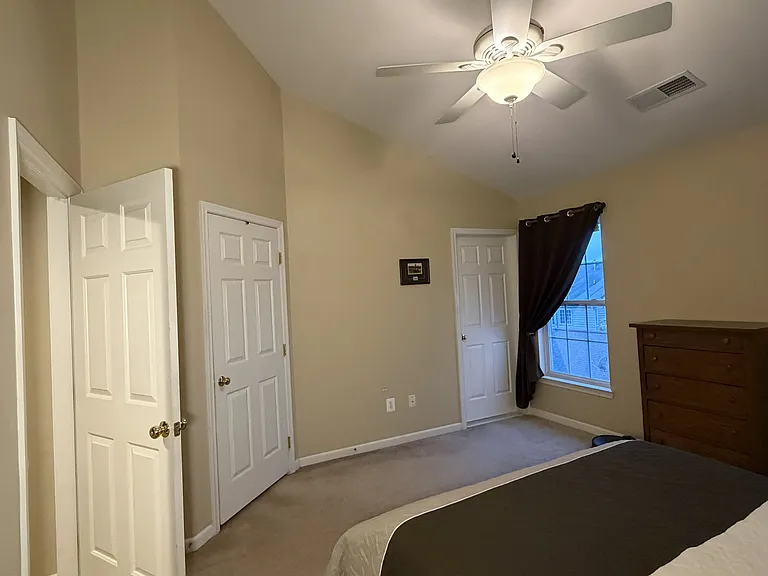 2066 Lockwood Dr — Photo 11