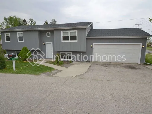 1 Linden Ave, Fox Lake, IL 60020