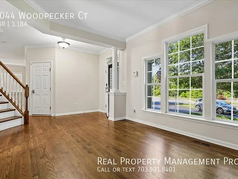 9044 Woodpecker Ct — Photo 5