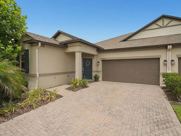 9890 Red Bay Loop — Photo 1