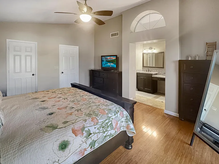 16205 S 34th Way — Photo 25