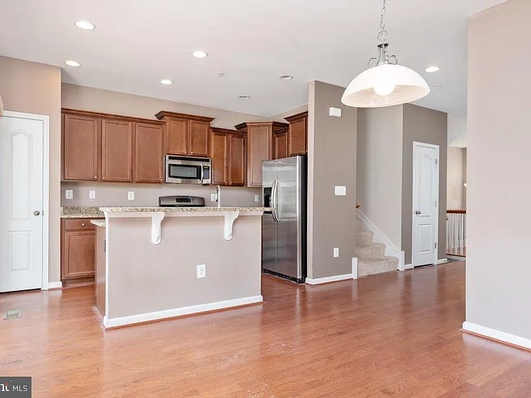 714 Millhouse Dr — Photo 8