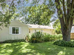 1709 G St, Iowa City, IA 52240