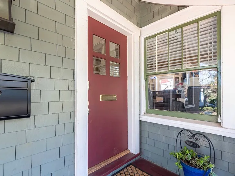 1016 U St — Photo 2