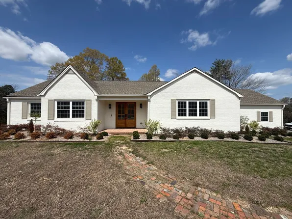 1447 N Old Greensboro Rd, High Point, NC 27265