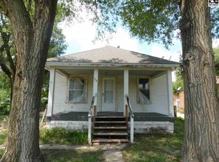 123 N Town St, Hutchinson, KS 67501