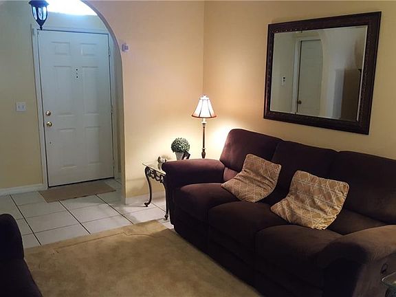 5th image of 8821 Valencia Oaks Ct
