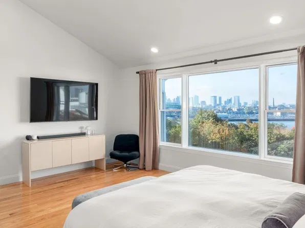 65 Boatswains Way Unit 65, Chelsea, MA 02150