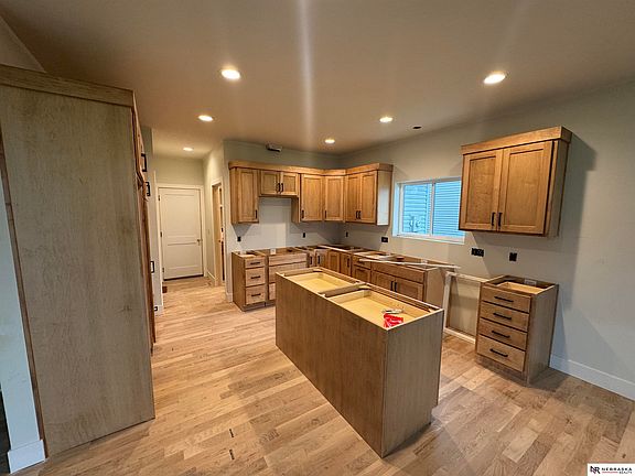 4th image of 535 108th St