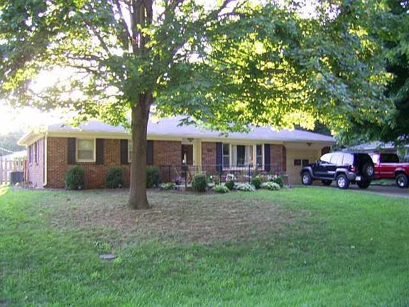 2nd image of 1222 S Almond Dr