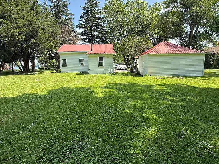 4374 E River Rd — Photo 20