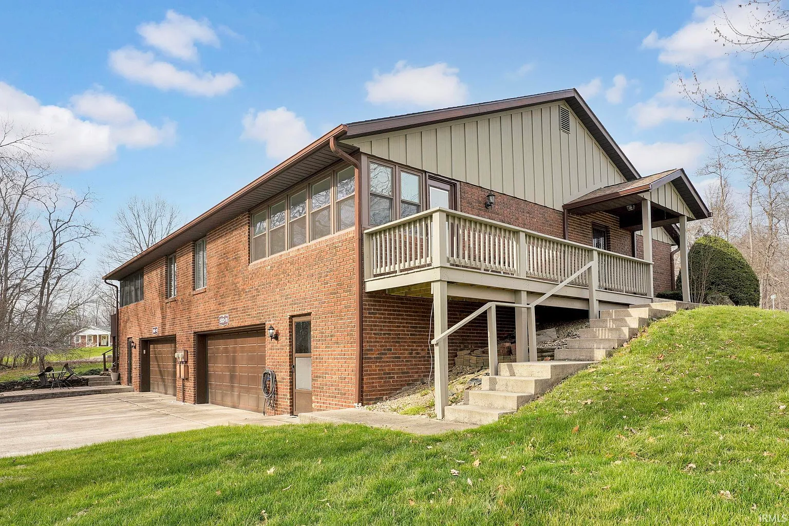 500 Greentree Dr Unit 11 photo 1