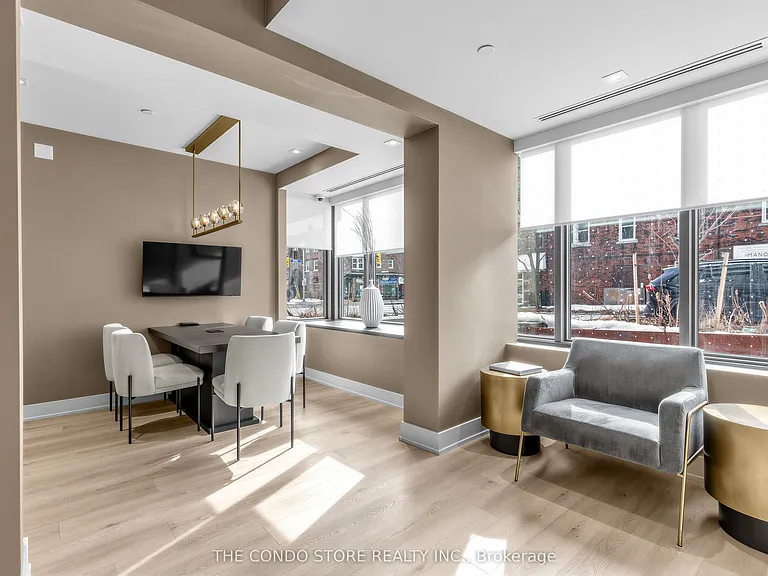 8 Manor Rd W #705 — Photo 19