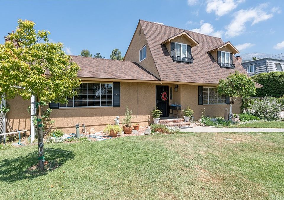 1st image of 2429 Vista Dr
