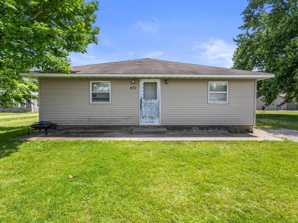 401 Woodworth Dr, Tolono, IL 61880