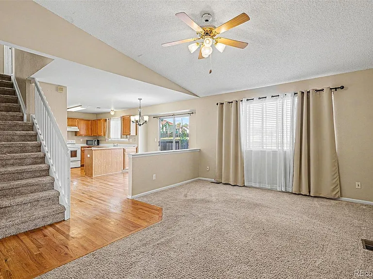 10411 Hyacinth St — Photo 6