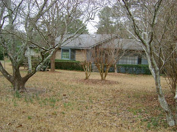 5th image of 75 E Greenwood Dr