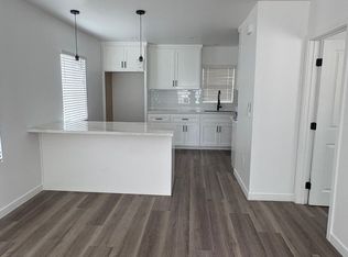 3620 E 56th St #B, Maywood, CA 90270