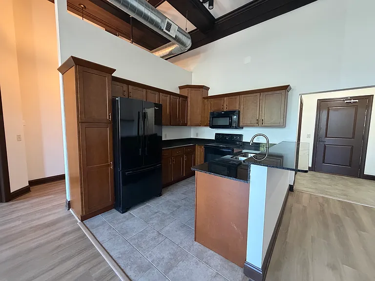 400 N Main St #310 — Photo 5
