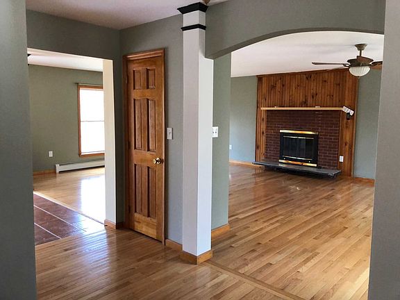 3rd image of 85 Bacon Dr #10