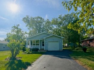 42 N Farnsworth Ave, Aurora, IL 60505