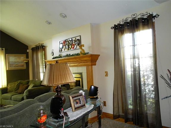 4th image of 490 Terra Verde Ave