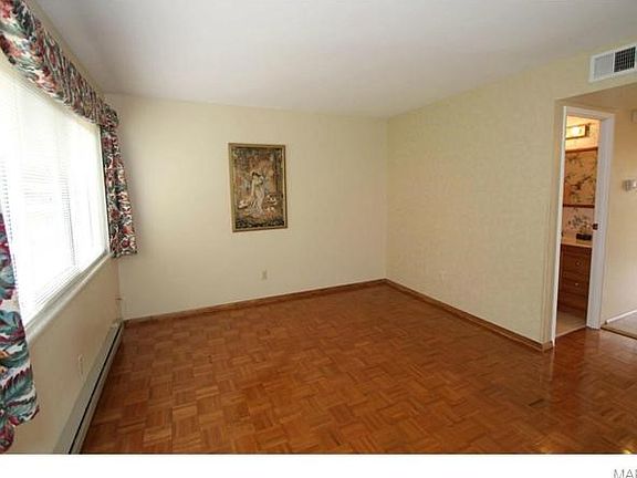 3rd image of 10907 Carroll Wood Way