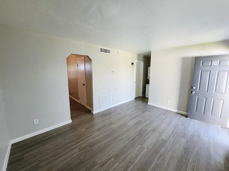 1709 N 25th Pl #7 — Photo 14