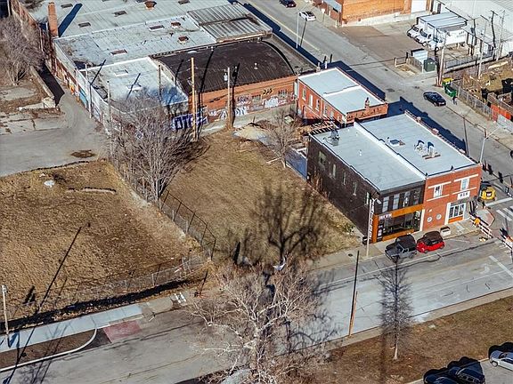 2nd image of 508 E 31st St