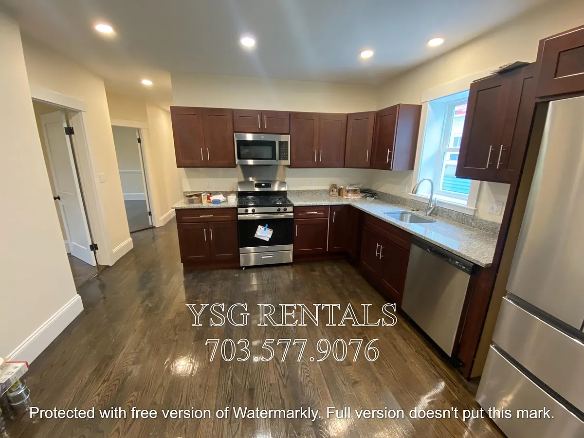 Building Photo - 193 Cypress St #3