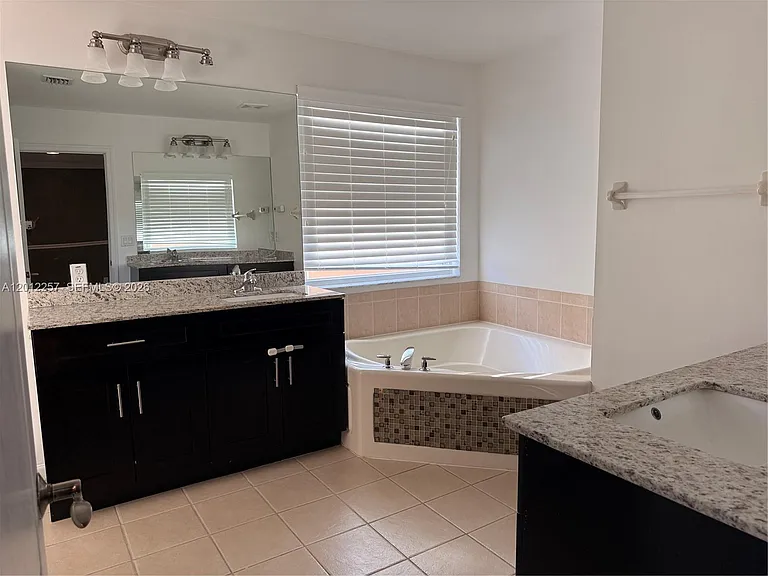 10434 White Pinto Ct — Photo 23