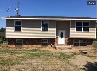 2255 Alliance Rd, Deerfield, OH 44411