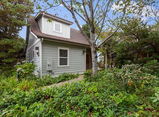 2140 Overleaf Loop, Yachats, OR 97498