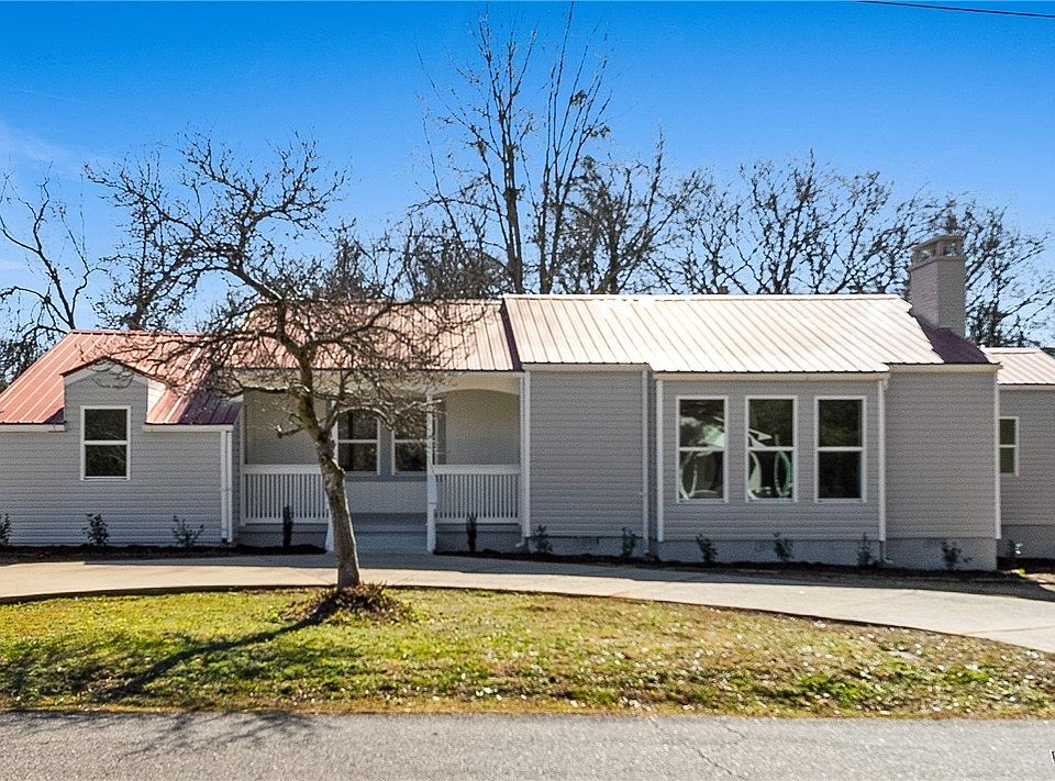 1st image of 2917 Shannon Dr