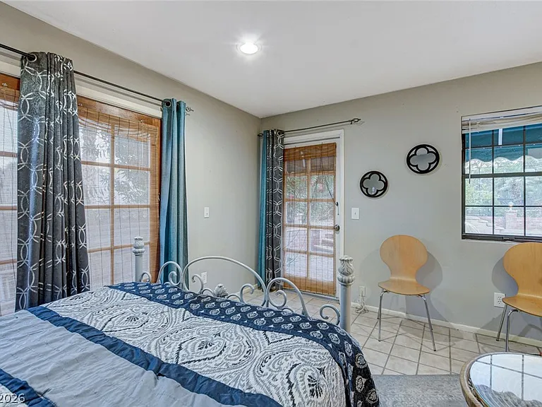 7001 Alamitos Cir — Photo 77