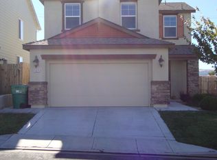 1029 Crown View Dr, Reno, NV 89523