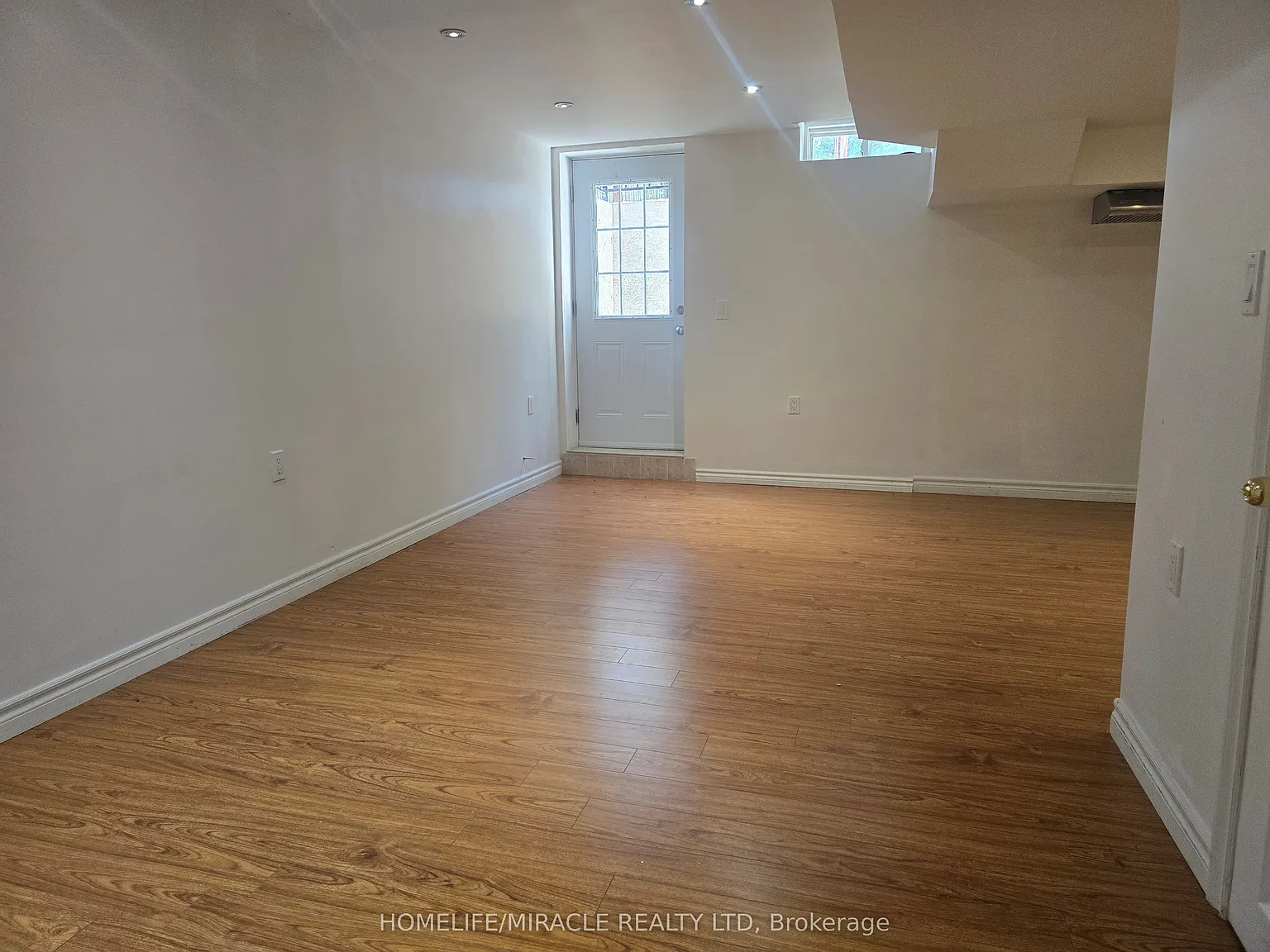 1 bed, $1,800 — Photo 1