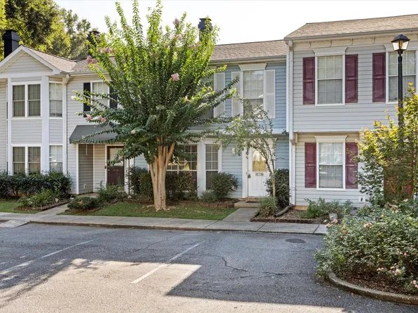 270 Hillcrest Rd APT 805, Mobile, AL 36608