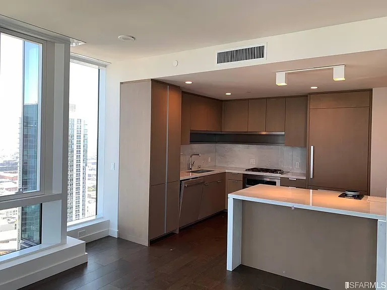 488 Folsom St #4301 — Photo 5