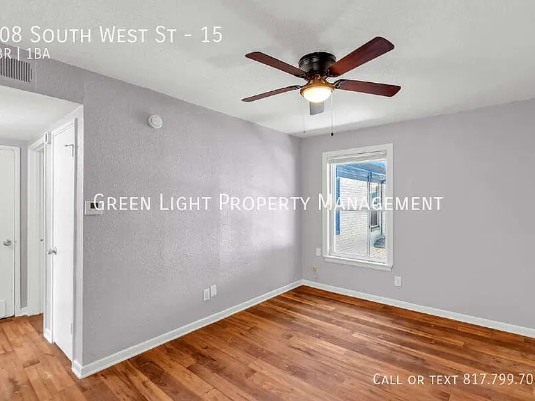 308 S West St #15 — Photo 6