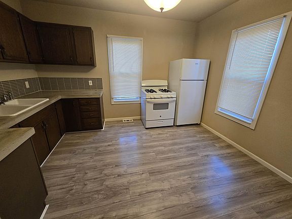 5th image of 1007 Island Ave