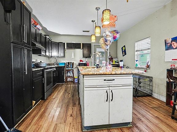 4th image of 1054 STATE ROAD 60 E