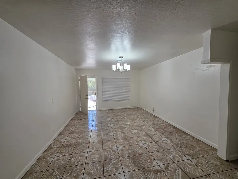 6224 Vista Ave — Photo 2