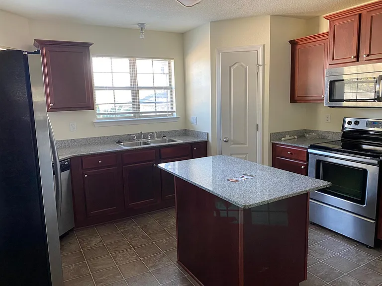 2024 Gren Mill Ct — Photo 2