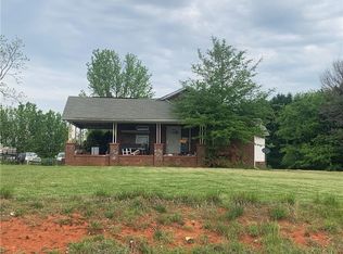 965 Tokeena Rd, Westminster, SC 29693