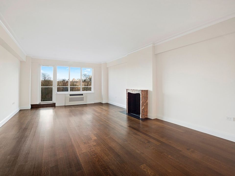 1st image of 40 Central Park S #6D