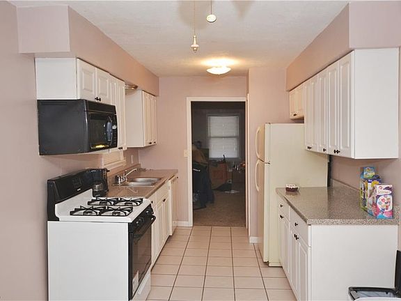3rd image of 366 Columbus St