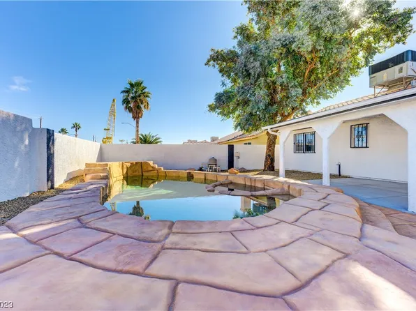 3606 Gingersnap Way, North Las Vegas, NV 89032