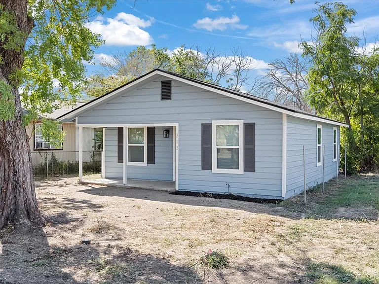 313 Nagel St — Photo 16